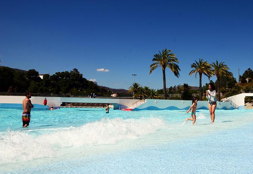 Zen Guest House Em Leiria ペドローガン・グランデ エクステリア 写真