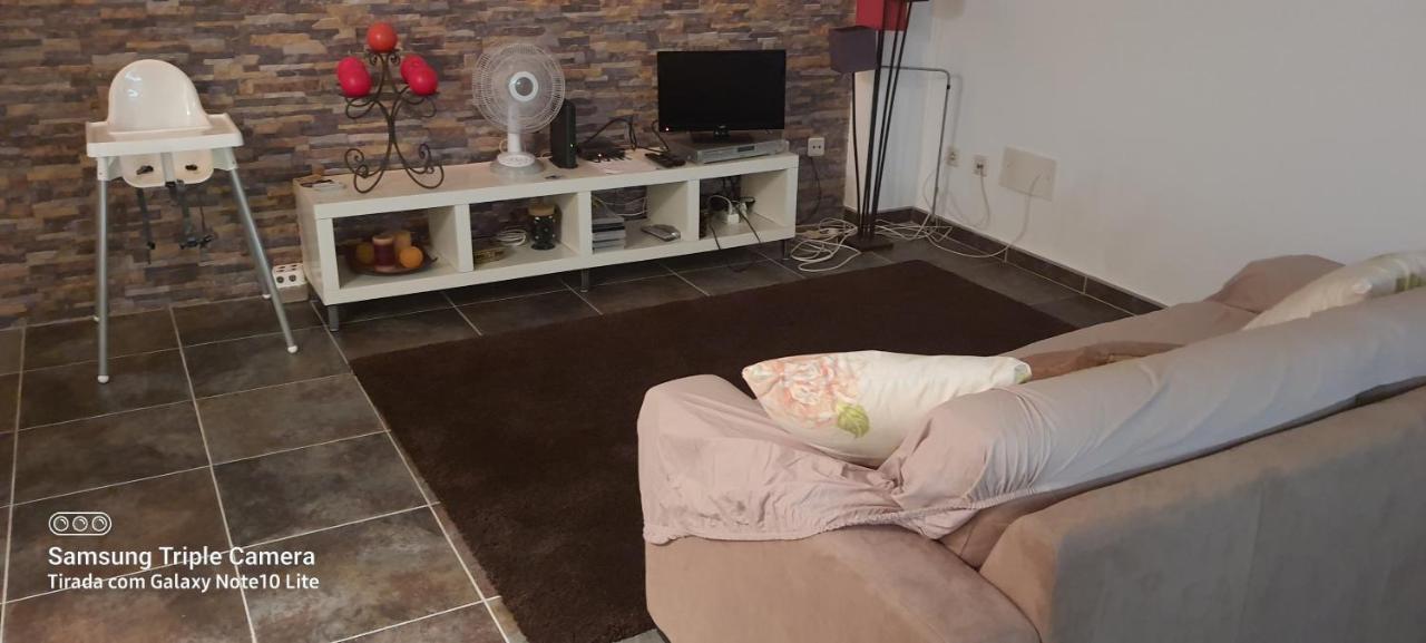Zen Guest House Em Leiria ペドローガン・グランデ エクステリア 写真
