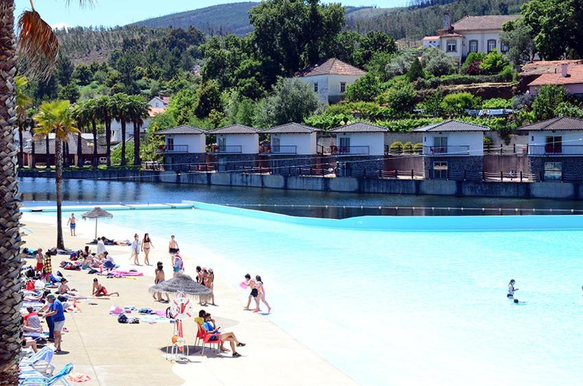 Zen Guest House Em Leiria ペドローガン・グランデ エクステリア 写真